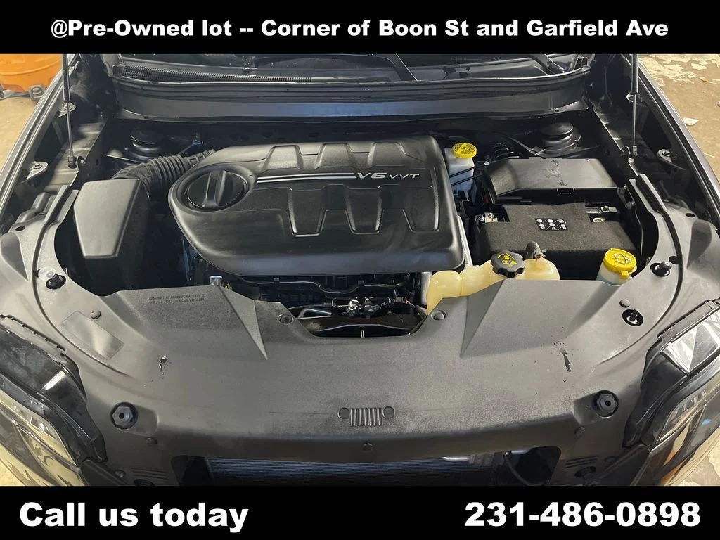 Used 2019 Gray Jeep Limited image 10