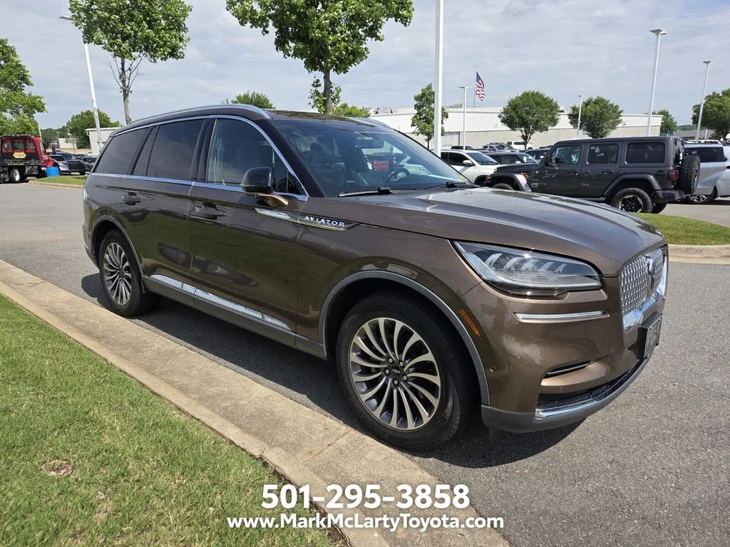 Used 2022 Brown Lincoln Reserve image 2