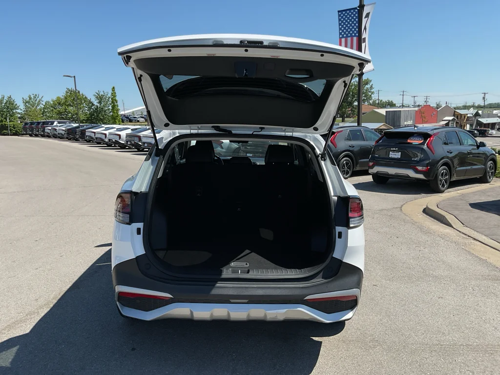 Certified Used 2023 Glacial White Pearl Kia EX image 16