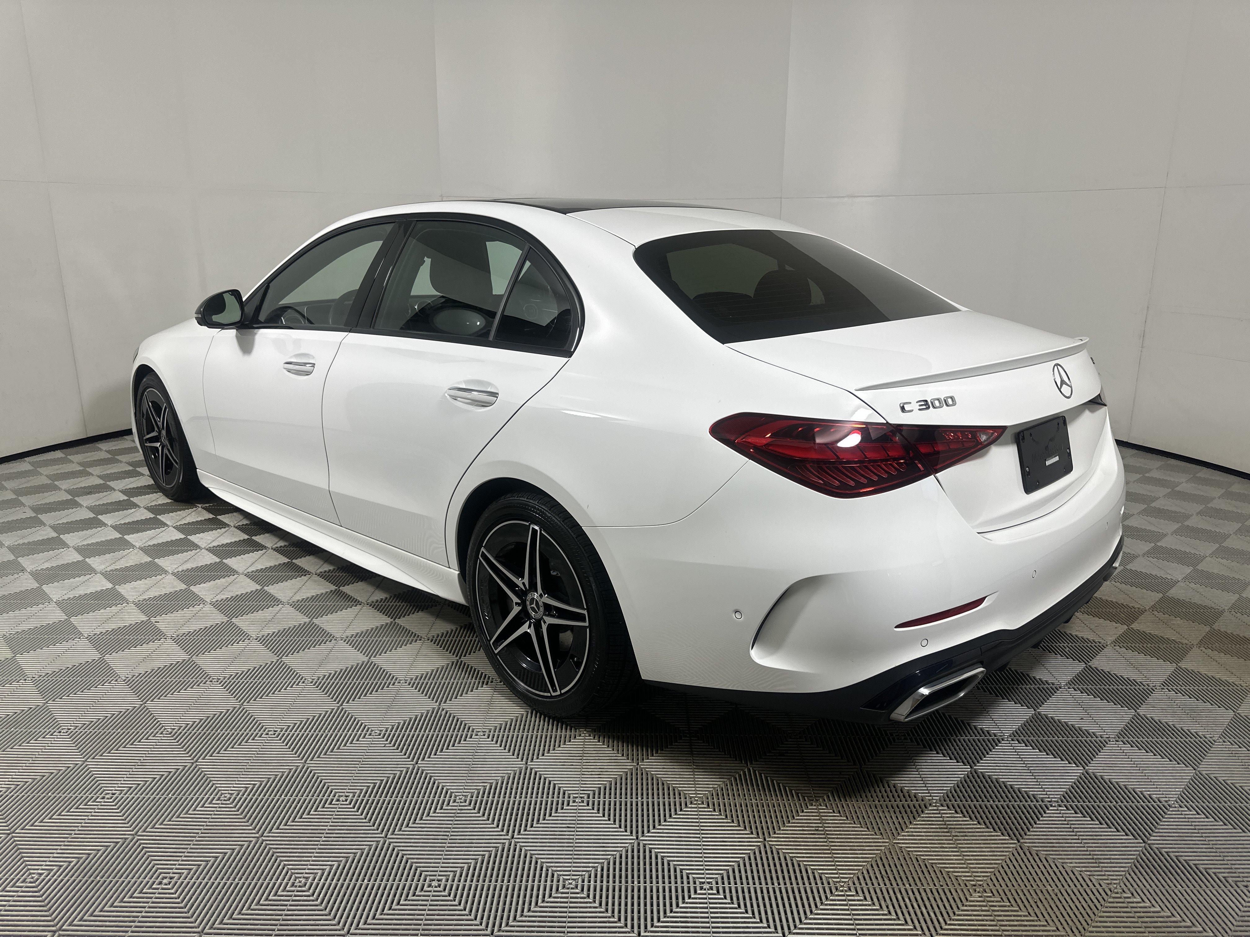 Used 2024 POLAR WHIT Mercedes-Benz C 300 image 5