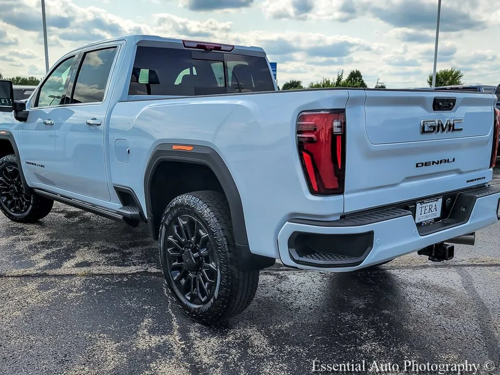 New 2026 Glacier White Tricoat GMC Denali Ultimate image 7