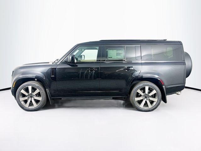 2026 Land Rover Defender V8 - Photo 8