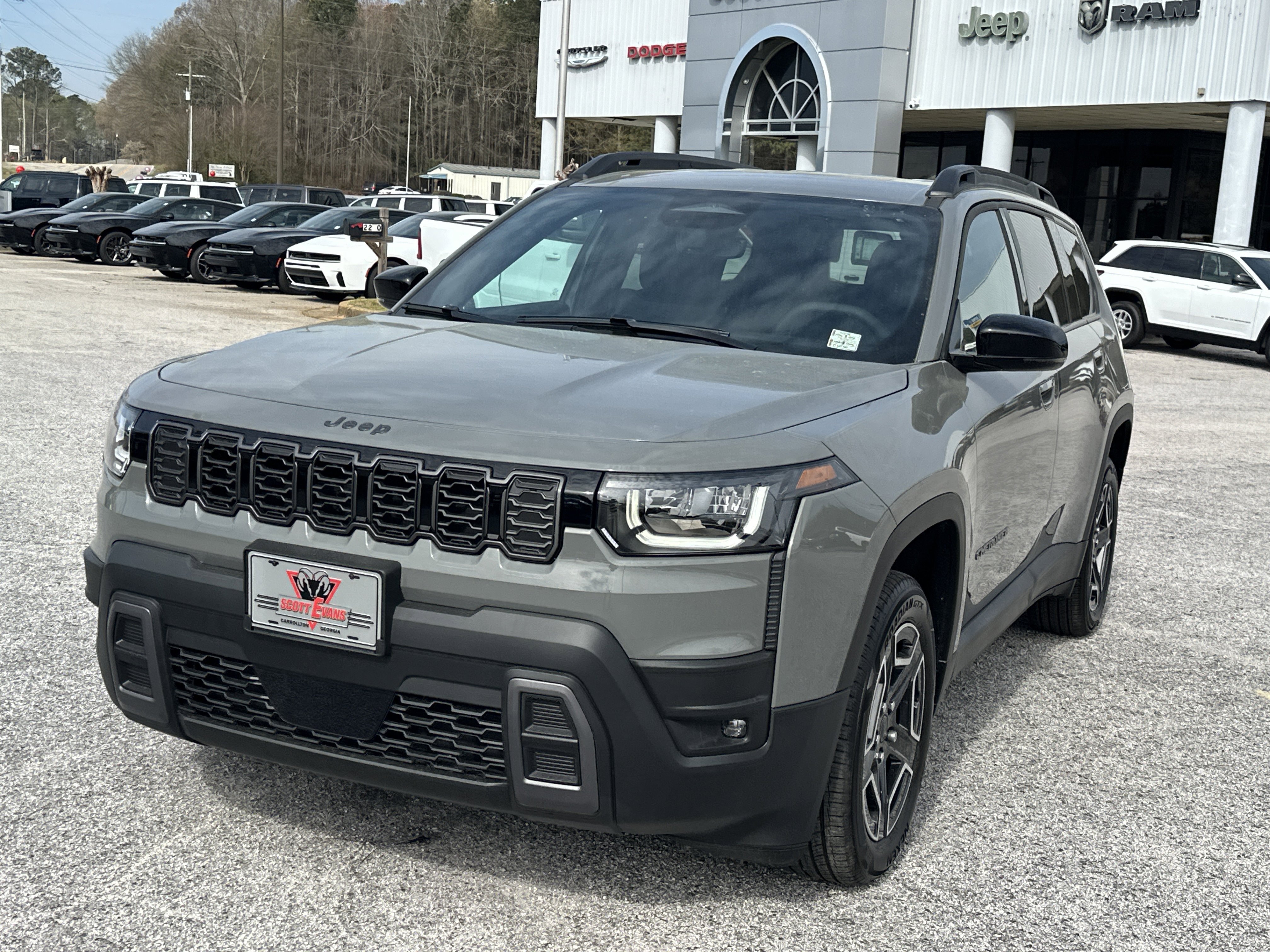 New 2026 Sting-Gray Clear-Coat Exterior Paint Jeep Limited image 4