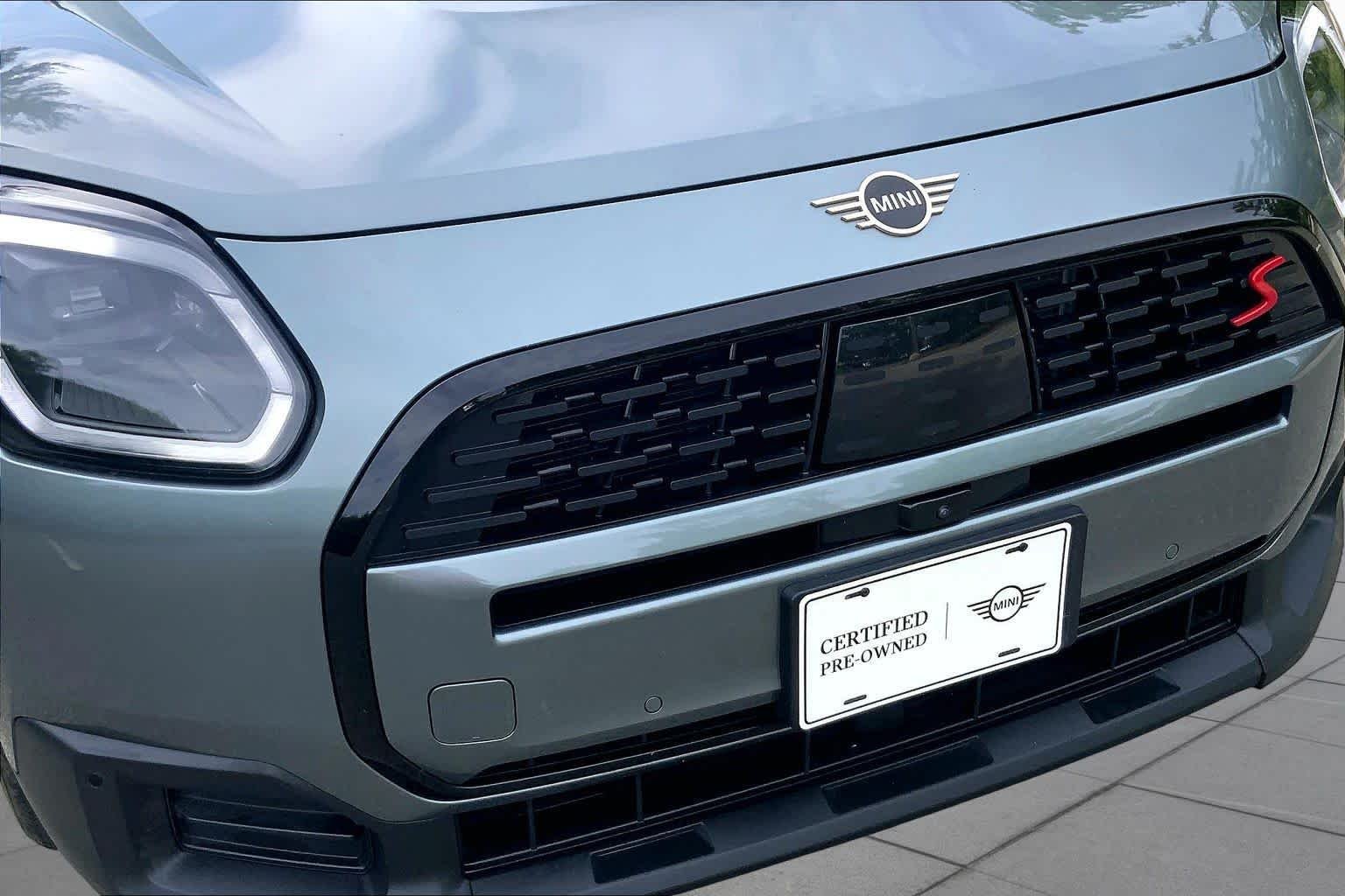 Used 2025 Smokey Green Metallic MINI S image 29