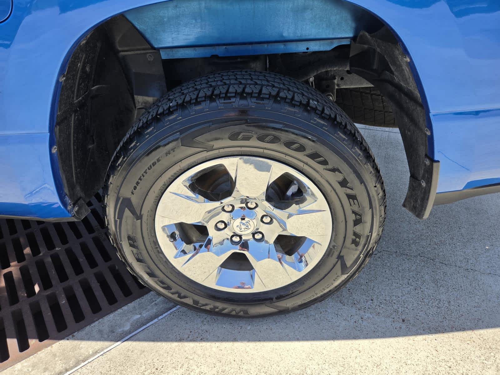 Used 2023 Hydro Blue Pearlcoat Ram Lone Star image 25