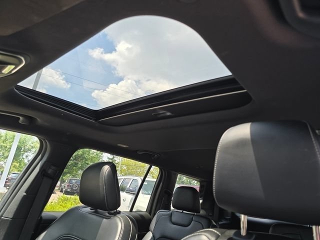 Used 2024 Baltic Gray Metallic Clearcoat Jeep Altitude X image 6