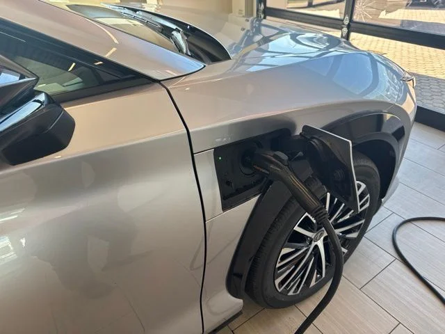New 2026 Iridium Lexus PREMIUM AWD image 32