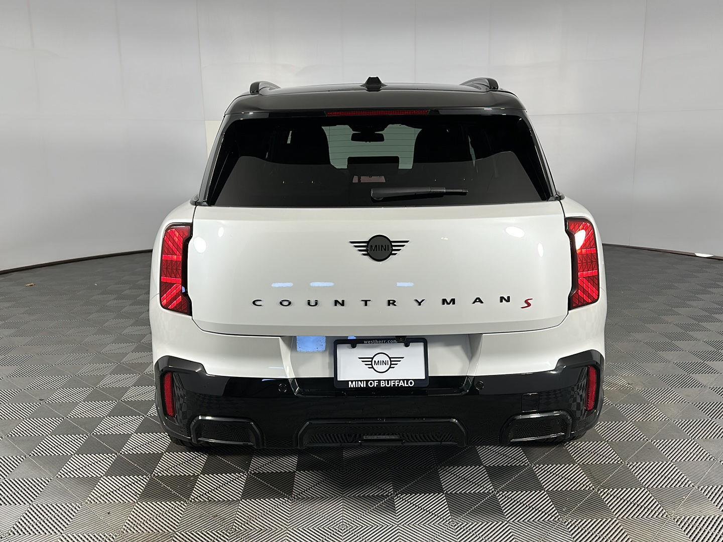 Used 2027 Nanuq White Metallic MINI S image 23