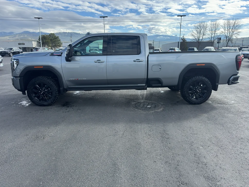 2026 GMC Sierra 4WD Crew Cab Standard Box AT4's photo