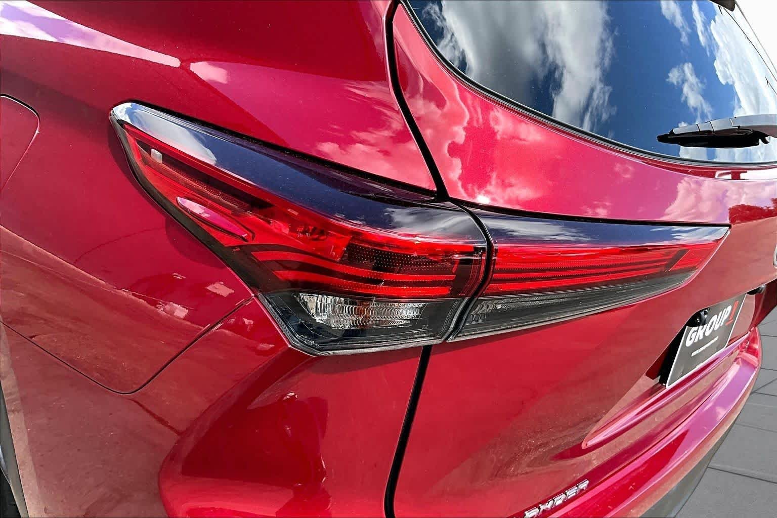 Used 2020 Ruby Flare Pearl Toyota LE image 28