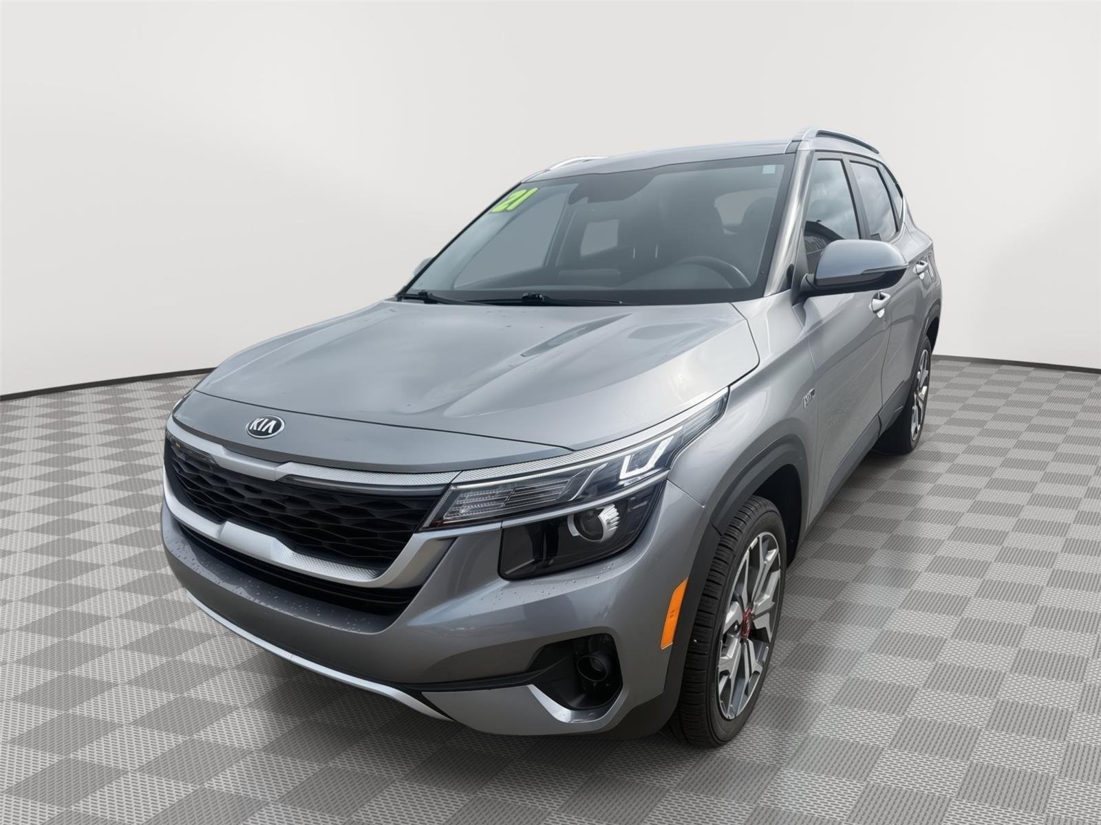 Used 2021 Kia Seltos S with VIN KNDEUCA21M7122326 for sale in Monona, IA