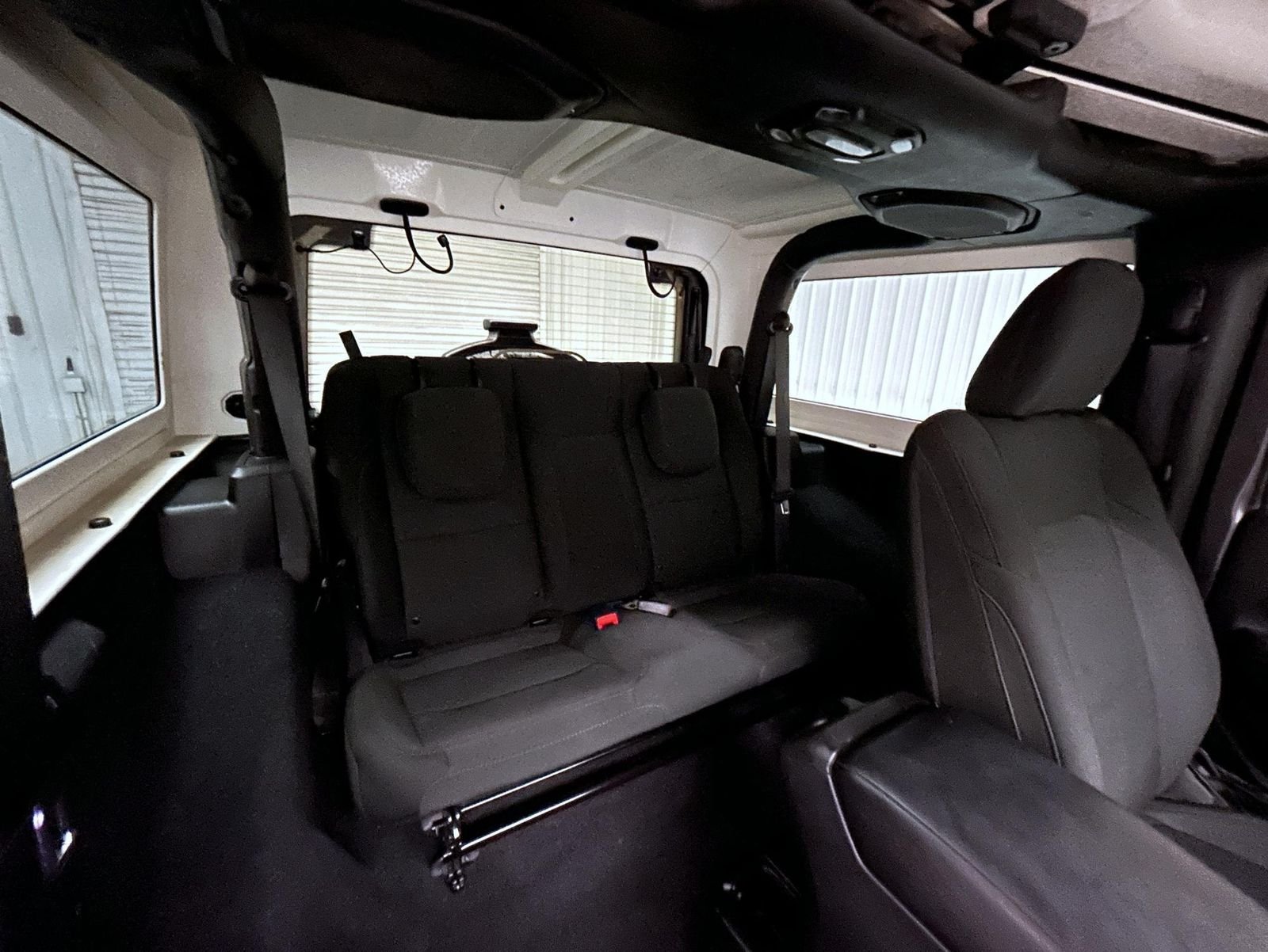 Used 2020 Gray Jeep Sport S image 17