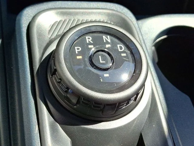 New 2026 Oxford White Ford Lariat image 10