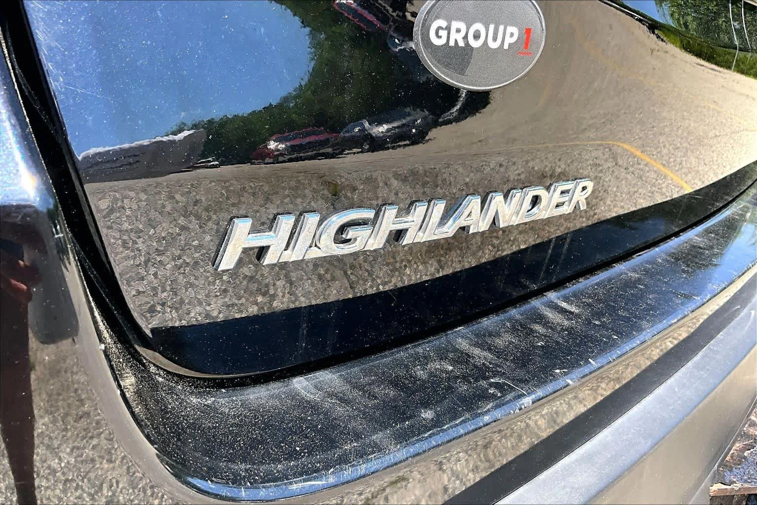 Used 2017 Midnight Black Metallic Toyota XLE image 10