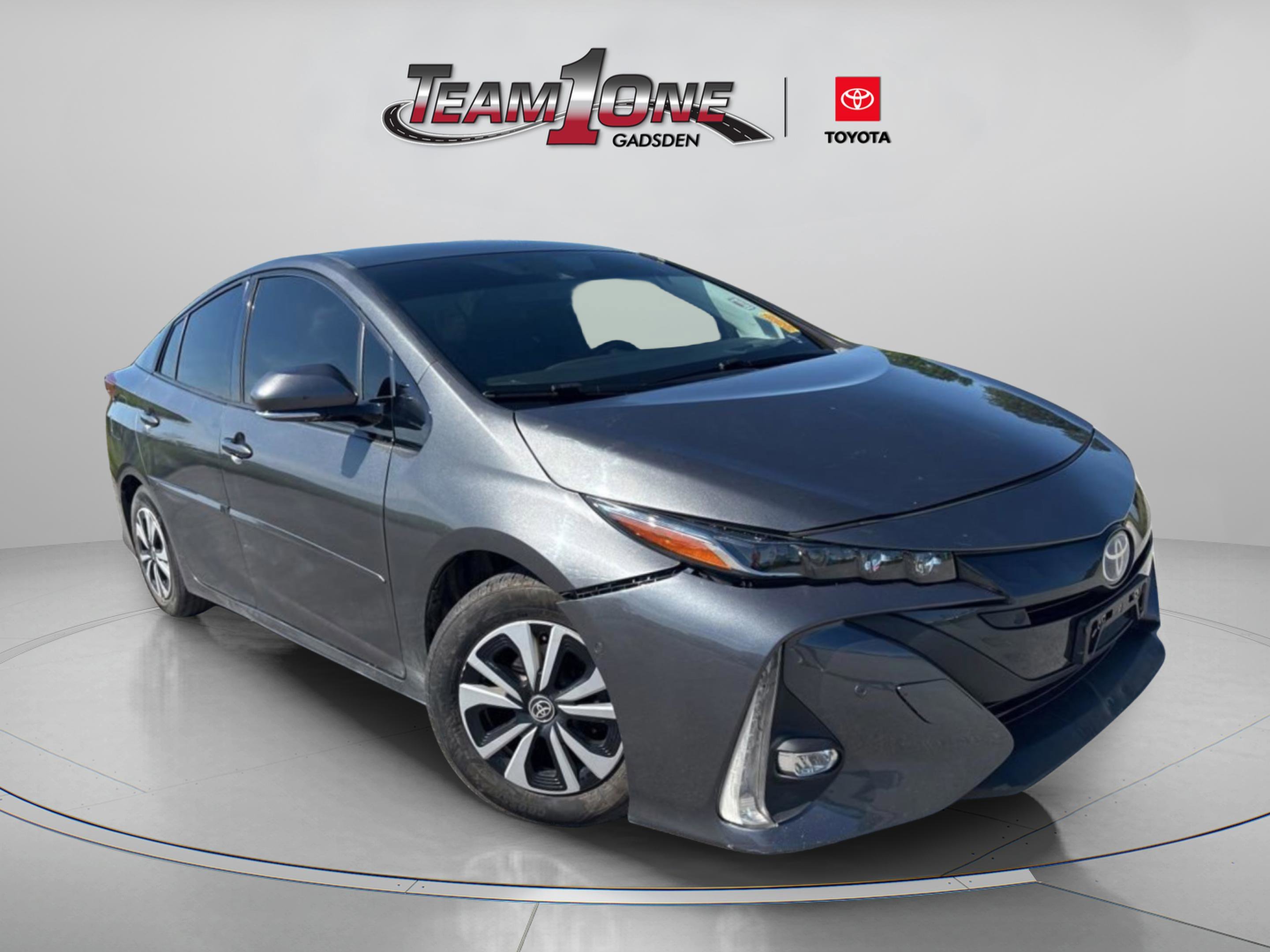 Used 2017 Magnetic Gray Metallic Toyota Advanced image 1