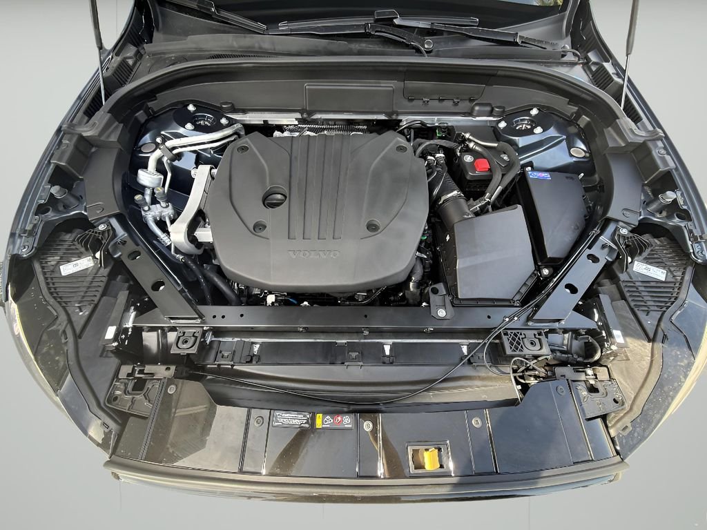 2026 Volvo XC60 Plus - Photo 28