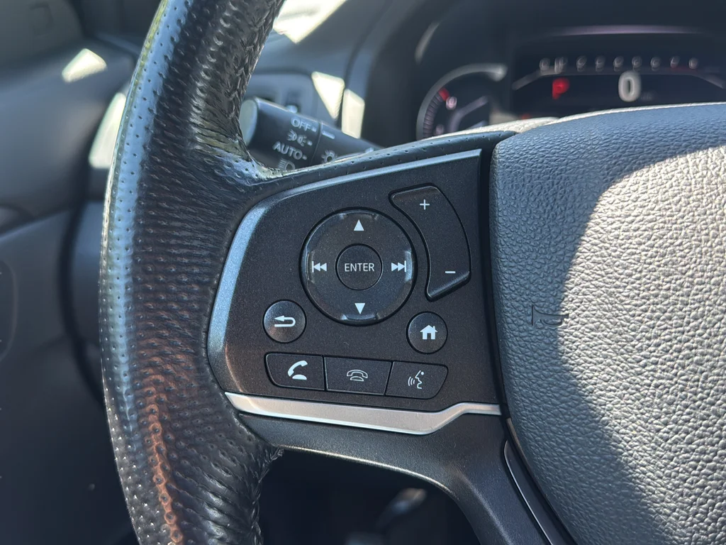 Used 2023 Blue Honda EX-L image 9