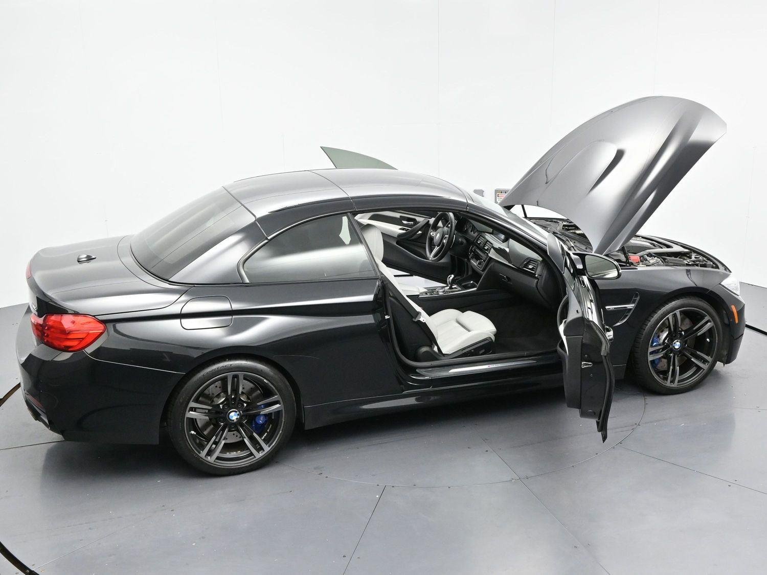 Used 2015 Black Sapphire Metallic BMW M4 image 39