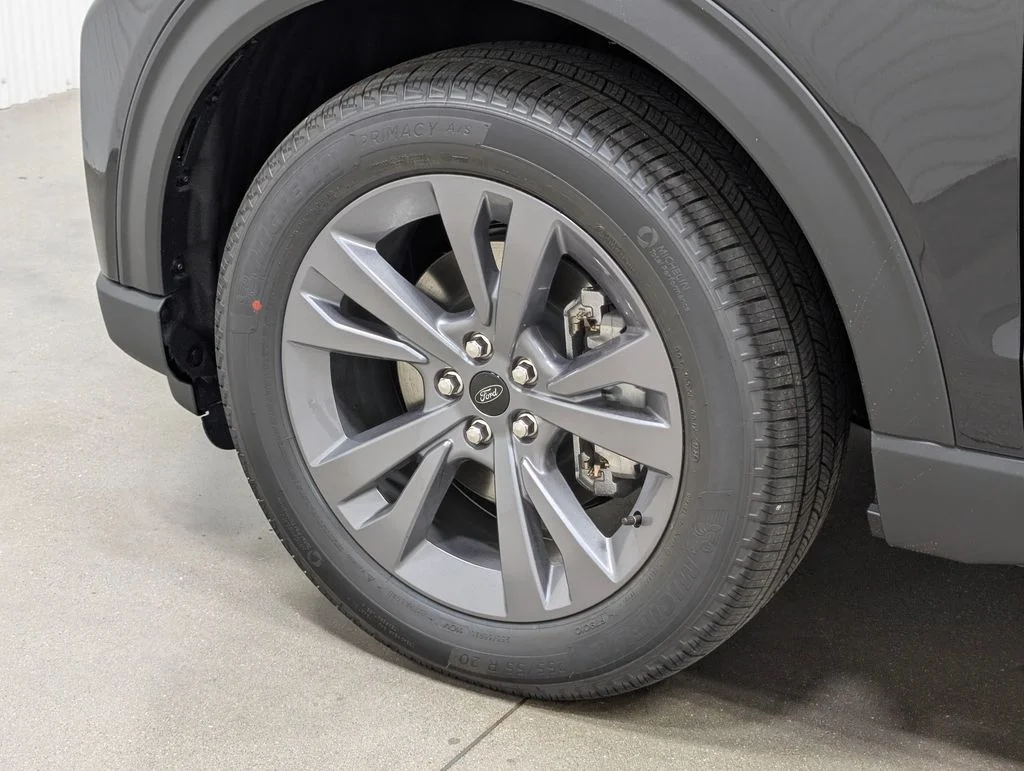 New 2026 Agate Black Metallic Ford Active image 2