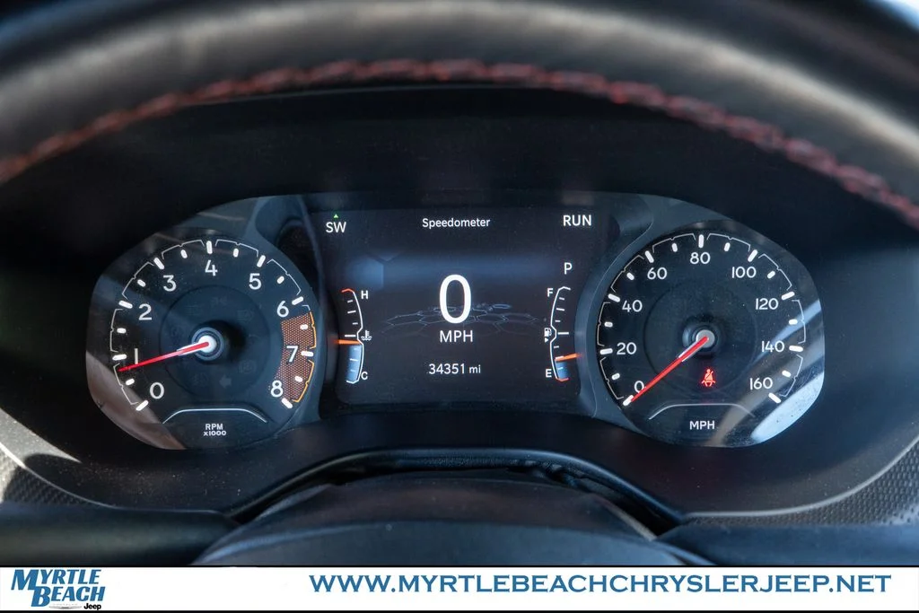 Certified Used 2022 Diamond Black Jeep Trailhawk image 24