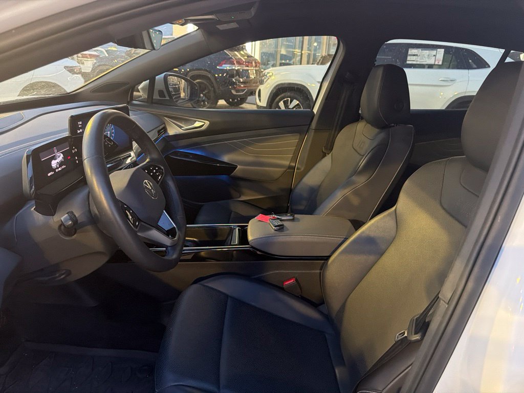 Used 2023 Opal White Volkswagen Pro S image 8