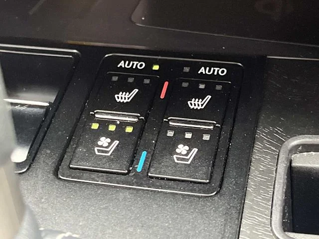 2022 Lexus RX 350 - Photo 38