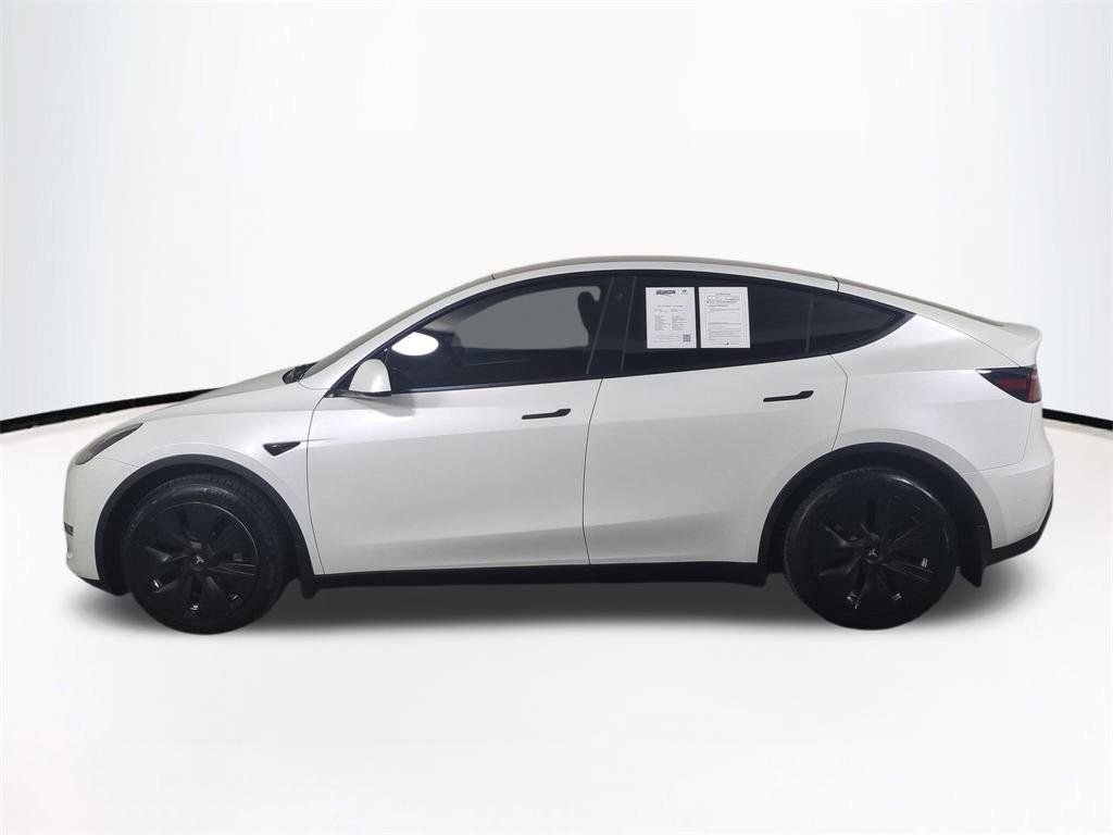 2023 Tesla Model Y Long Range - Photo 8