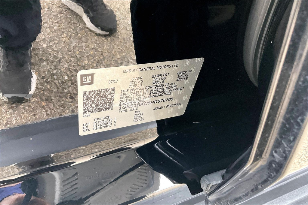 Used 2017 Onyx Black GMC SLT image 25