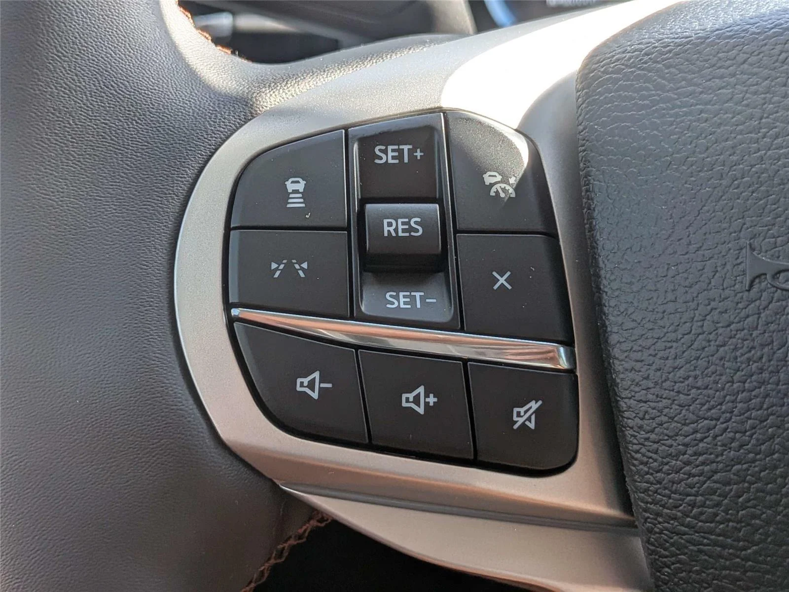 New 2026 Carbonized Gray Metallic Ford Active image 26