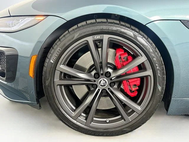 2024 Jaguar F-Type R75 - Photo 32