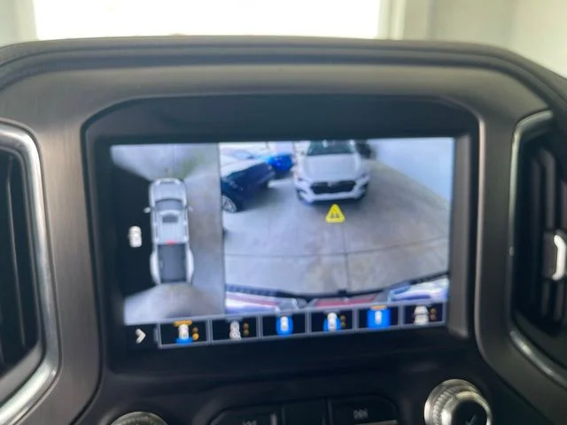 Used 2022 Black GMC Denali image 31