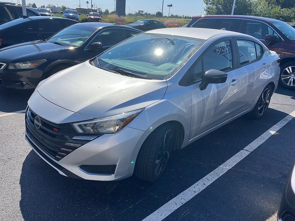 Used 2024 Brilliant Silver Metallic Nissan SR image 3