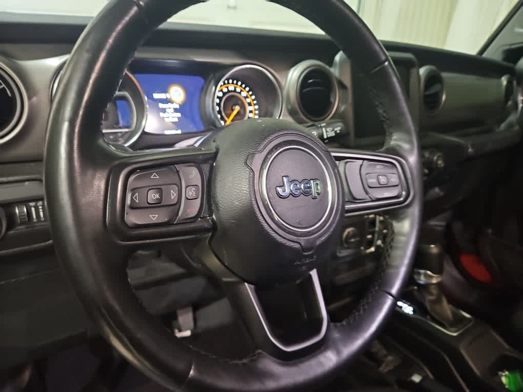 Used 2022 Granite Crystal Metallic Clearcoat Jeep Unlimited Sport S image 15