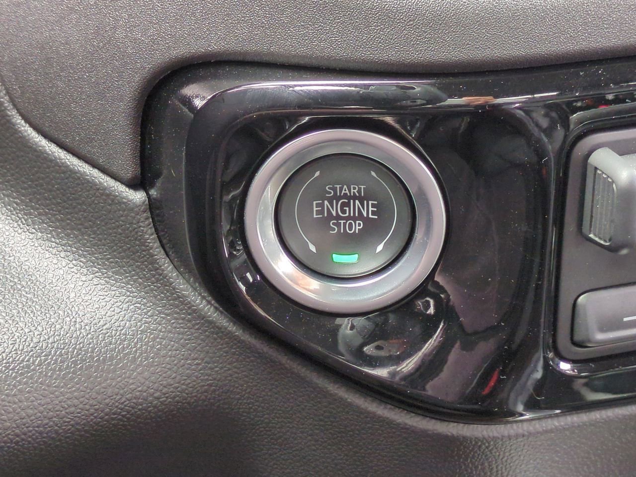 2025 Chevrolet Silverado 1500 LT Trail Boss - Photo 17