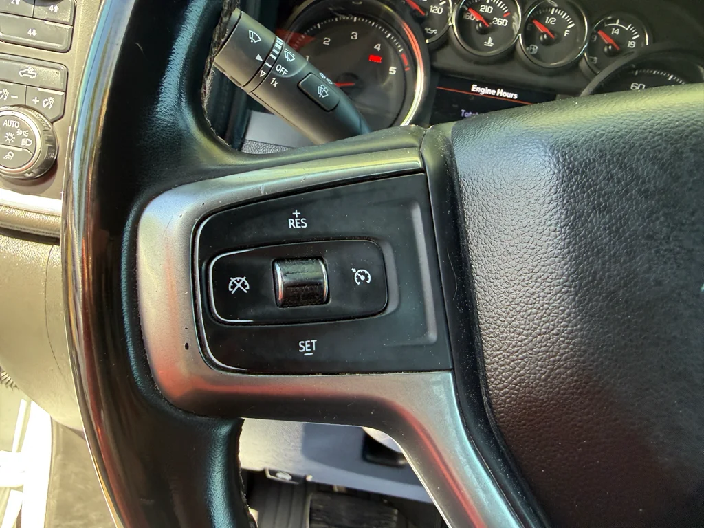 Used 2023 Summit White Chevrolet LT image 18