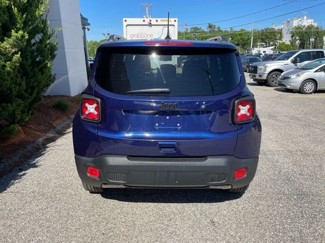 Used 2018 Blue Jeep Latitude image 7