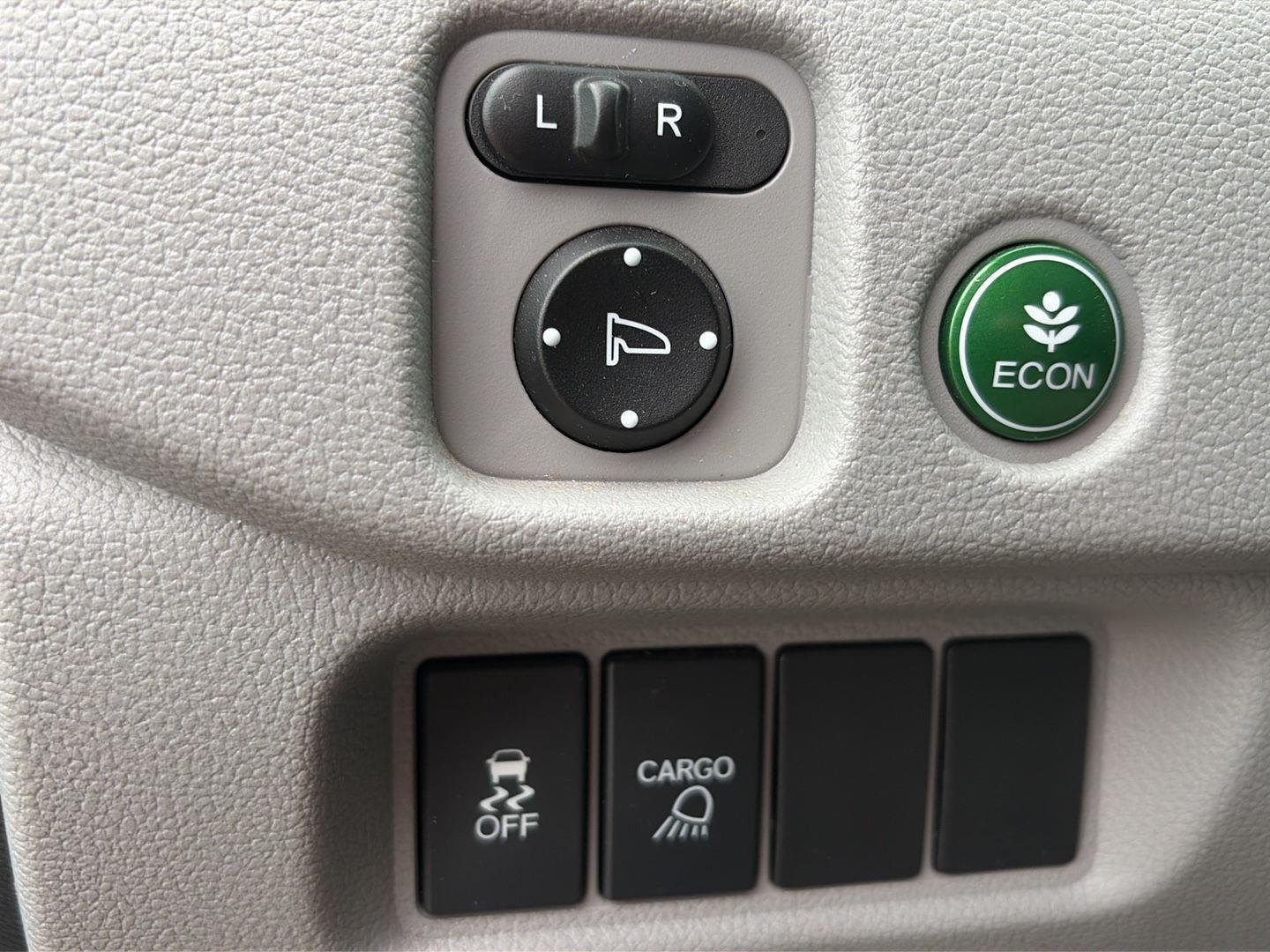 Used 2019 Lunar Silver Metallic Honda RTL image 8