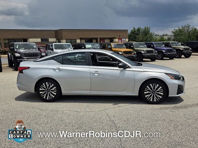 Used 2024 Silver Nissan 2.5 SV image 16