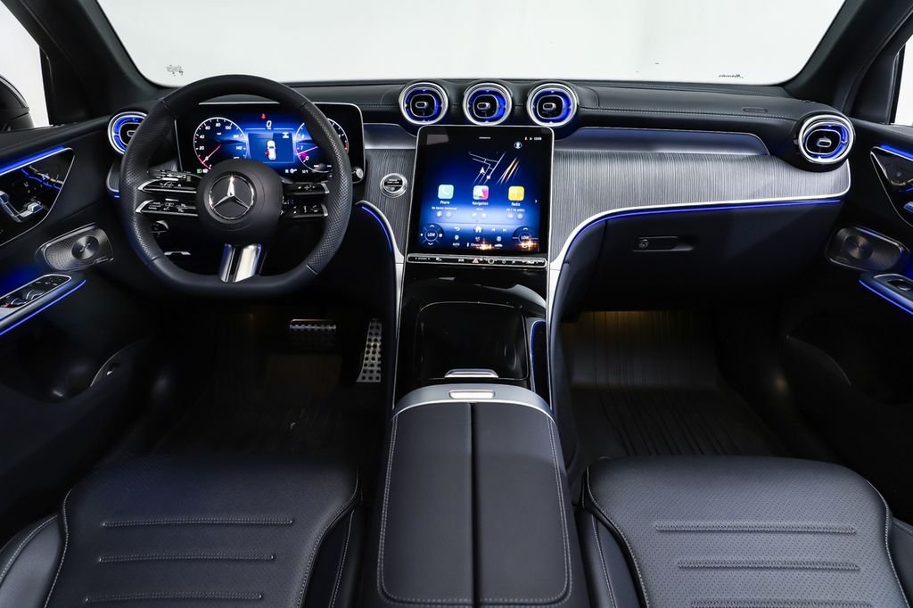 New 2026 Black Mercedes-Benz GLC 300 image 7