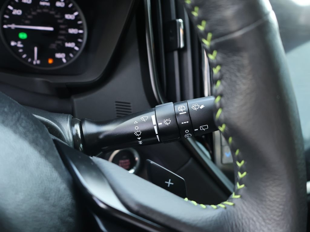Used 2024 White Subaru Onyx Edition image 35