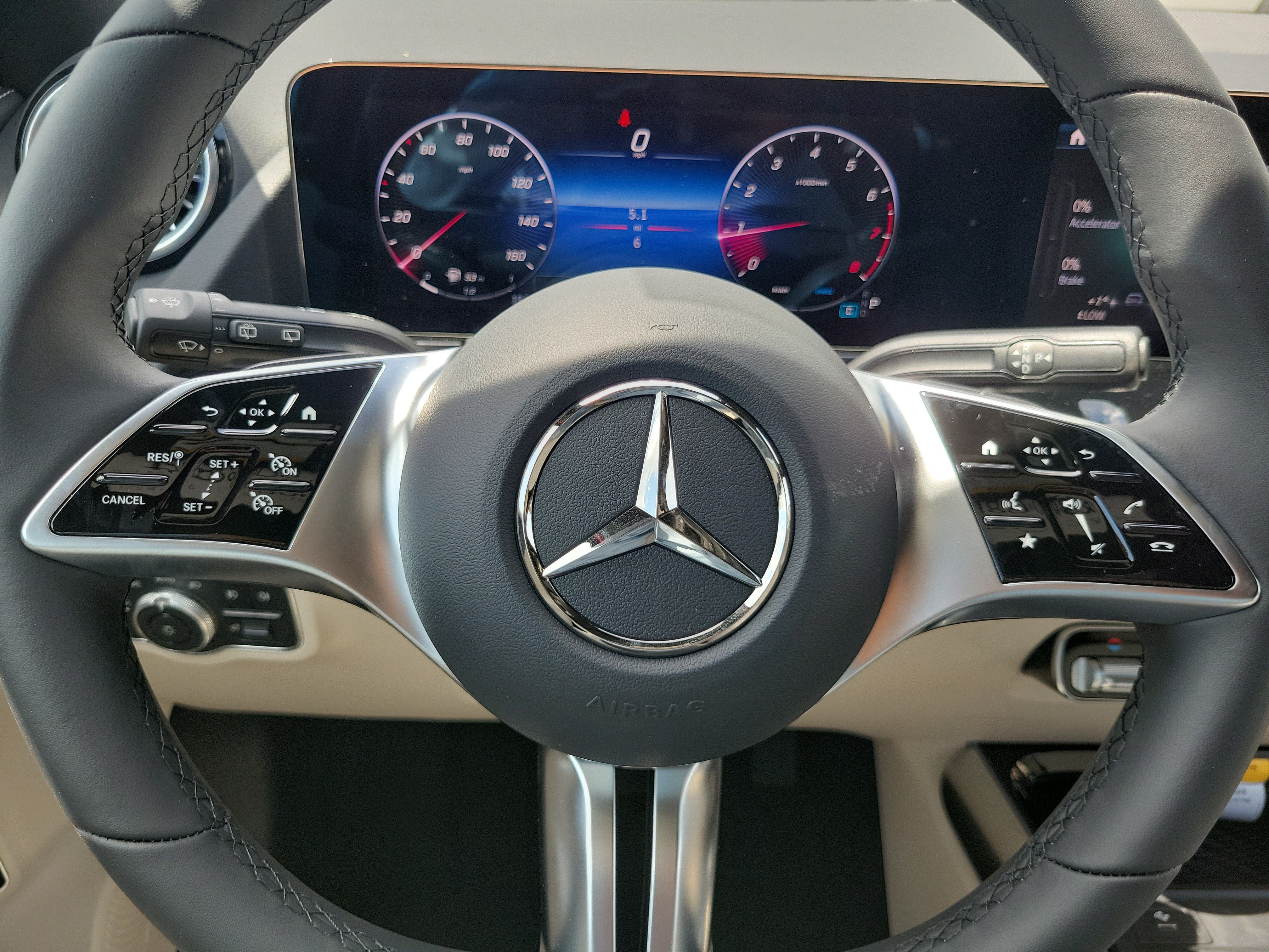 New 2026 MANUFAKTUR Patagonia Red Metallic Mercedes-Benz GLA 250 image 57
