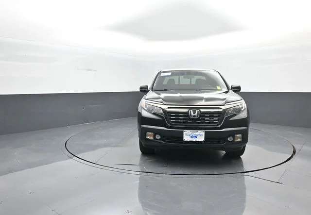 Certified Used 2018 Crystal Black Honda Black Edition image 3