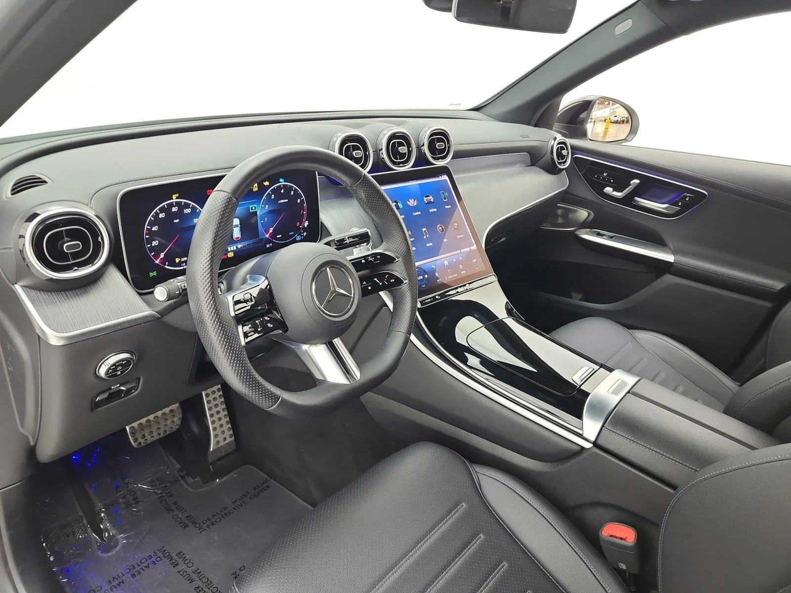 Used 2024 Polar White Mercedes-Benz GLC 300 SUV image 12