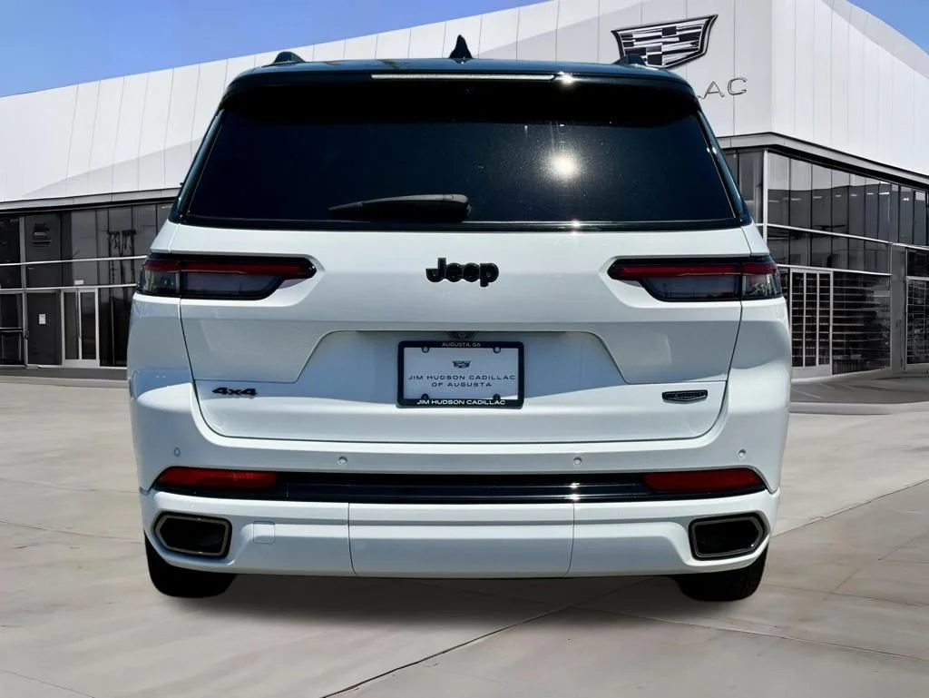Used 2025 White Jeep Summit image 6