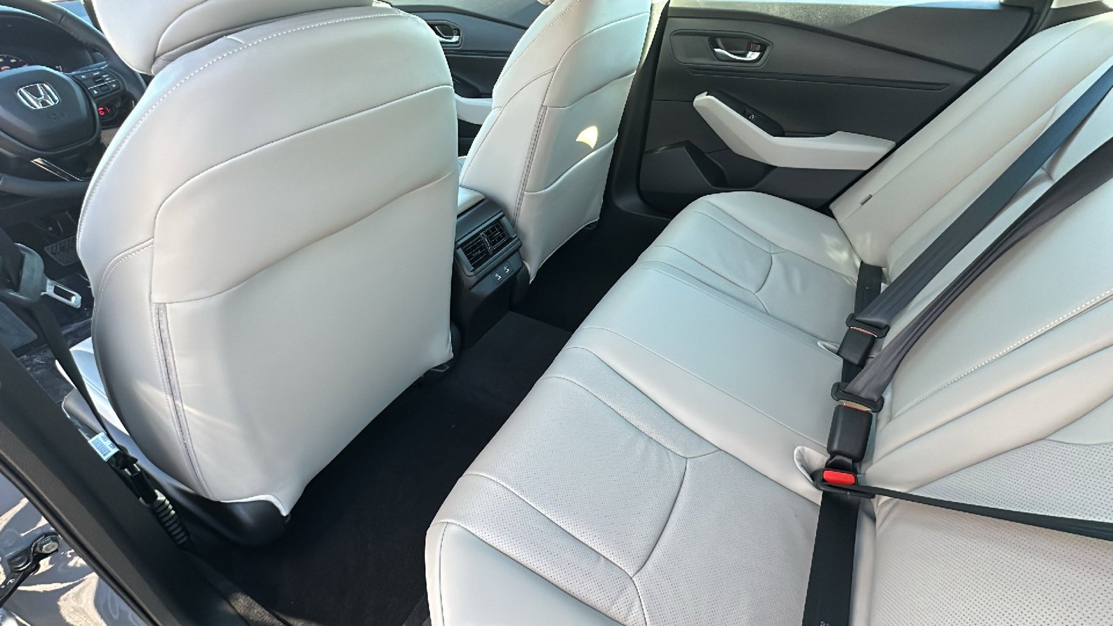 2025 Honda Accord Hybrid EX-L - Photo 24