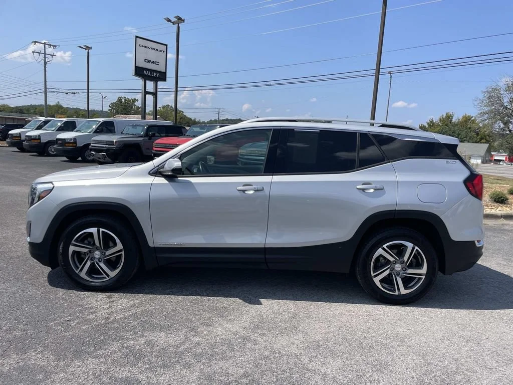 Used 2019 QUICKSILVER METALLIC GMC SLT image 7