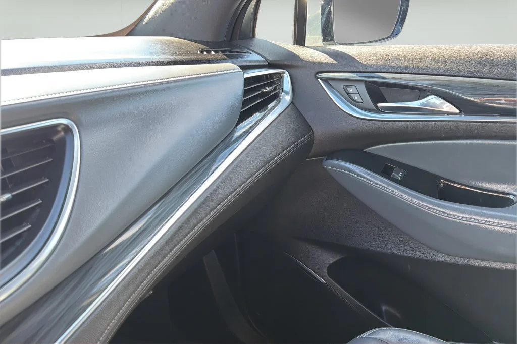 Used 2023 Includes Pitch Dark Night lower exterior accent color.) Buick Essence image 34