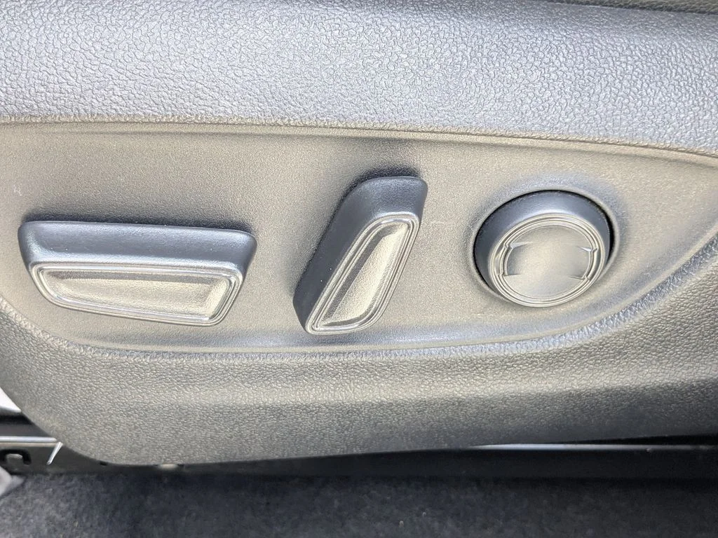 Used 2023 Beige Toyota XLE image 19