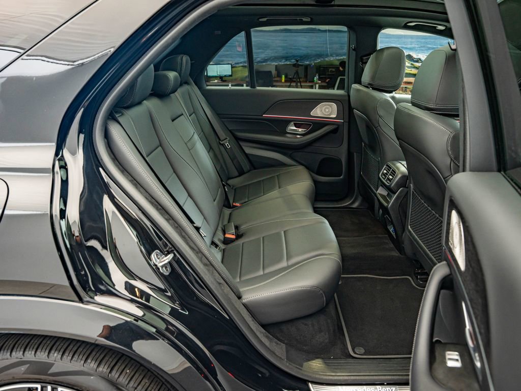 Used 2025 Obsidian Black Metallic Mercedes-Benz GLE 350 image 35