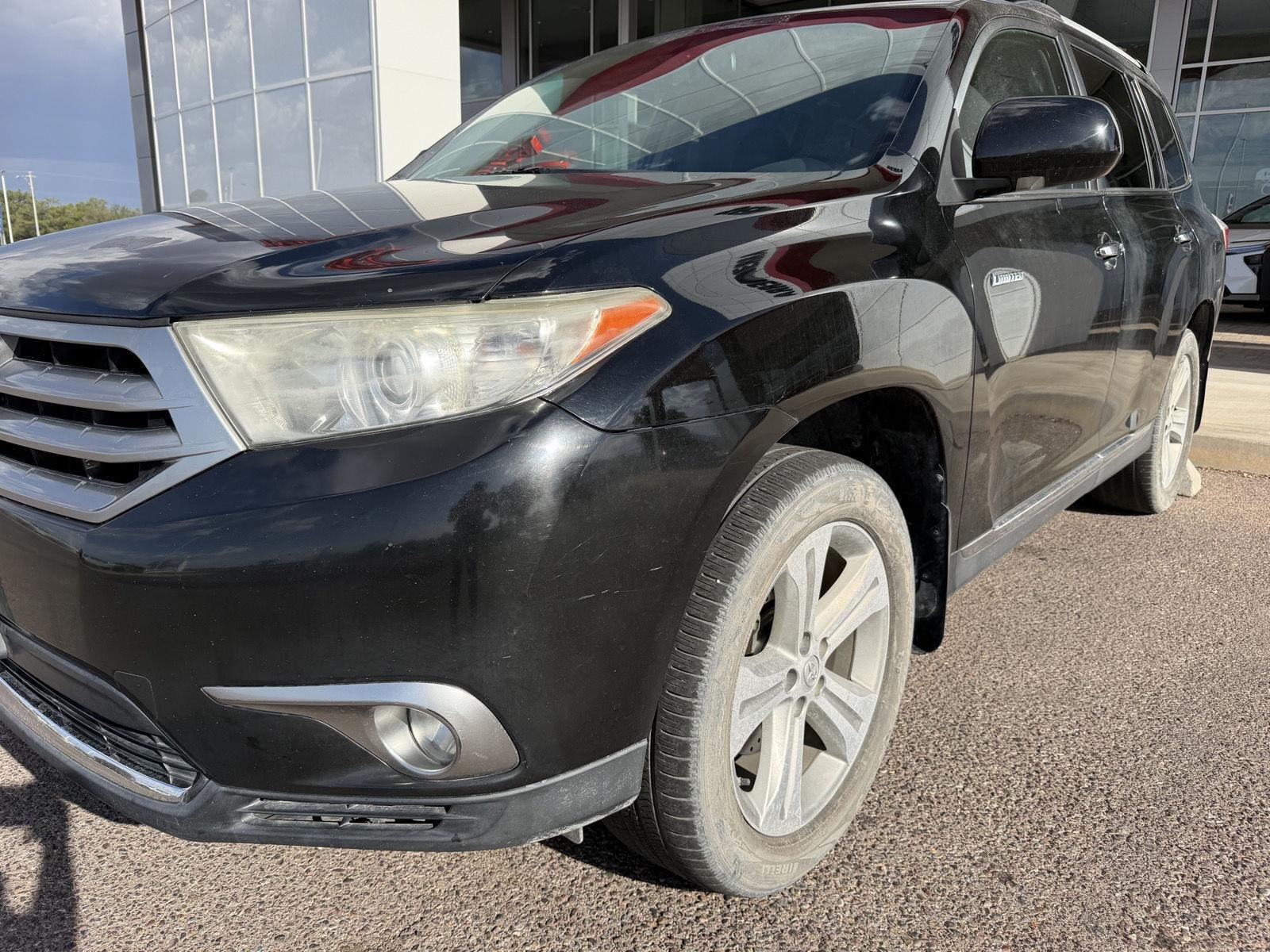 Used 2013 Black Toyota Limited image 10